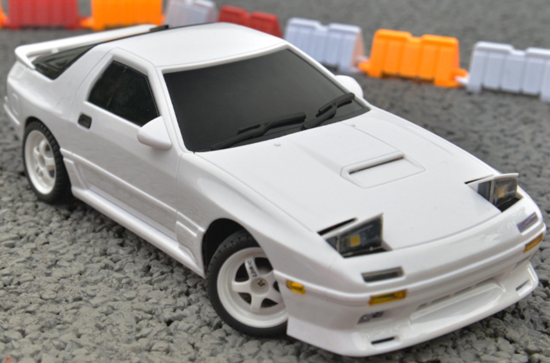 LDRC LD1802/RX-7 1/18 Scale High Speed Remote Control Car with LED Light Overview